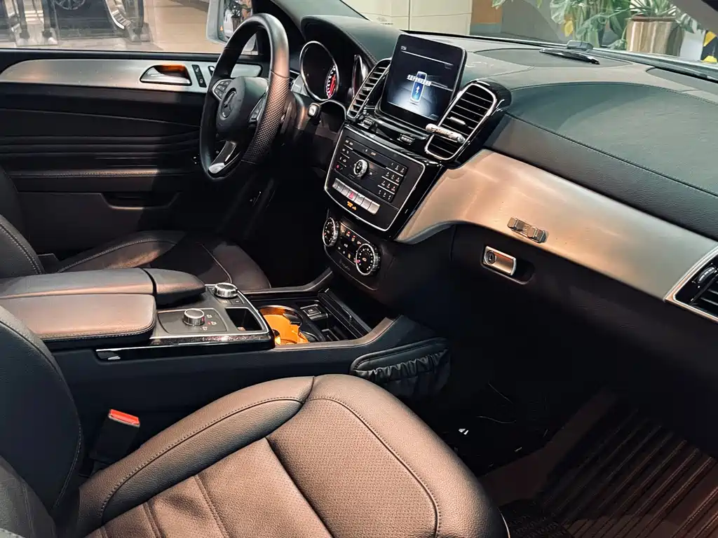 Mercedes-Benz GLE Coupe — миниатюра 10