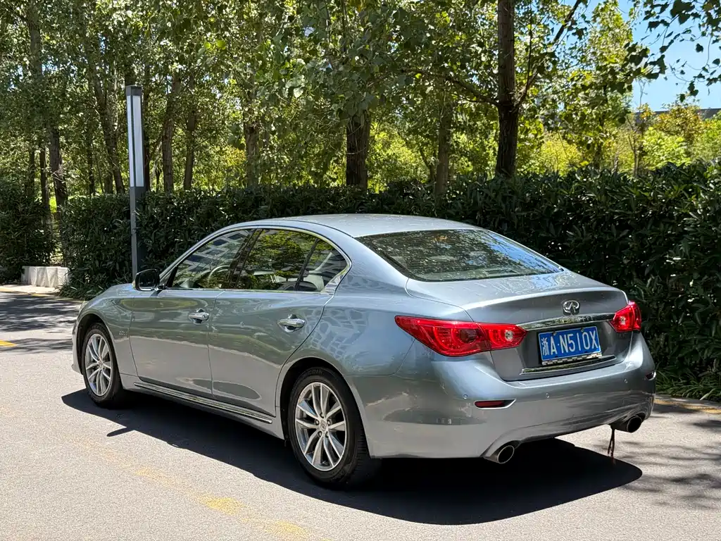 Infiniti Q50L 2015 2.0T Enjoy