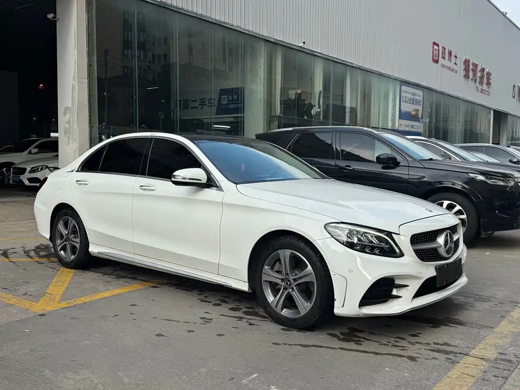 Mercedes-Benz C-Class — миниатюра 3