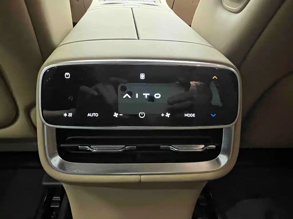 AITO Wenjie AITO M8 — миниатюра 11