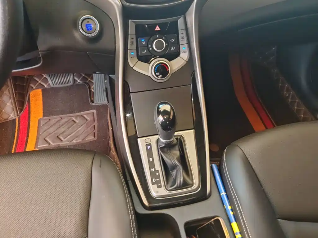 Hyundai Elantra Langdong — миниатюра 14