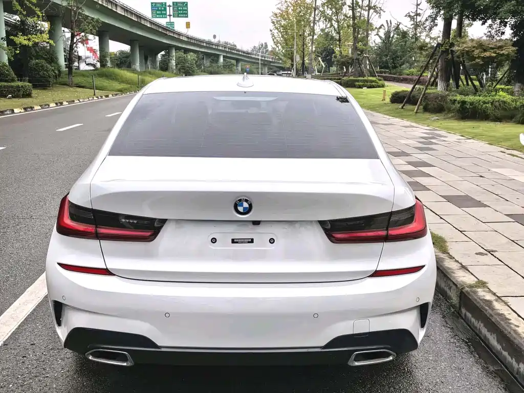 BMW 3 Series — миниатюра 7