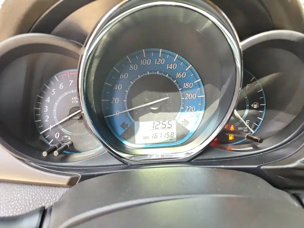 Toyota Yaris L — миниатюра 12