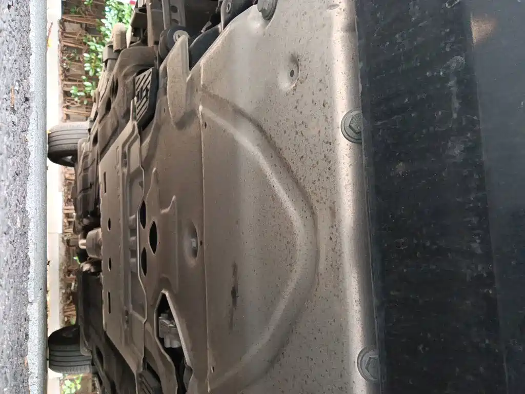 Land Rover Defender — миниатюра 21