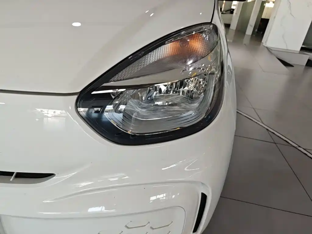 Roewe Clever — миниатюра 24