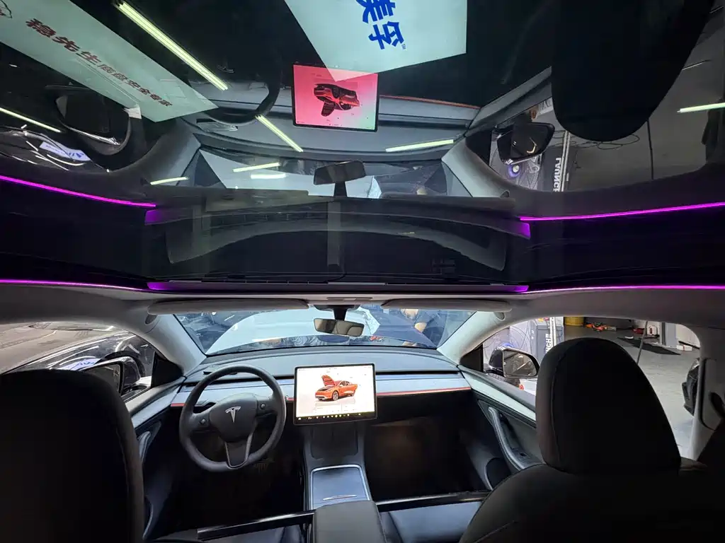 Tesla Model Y — миниатюра 6