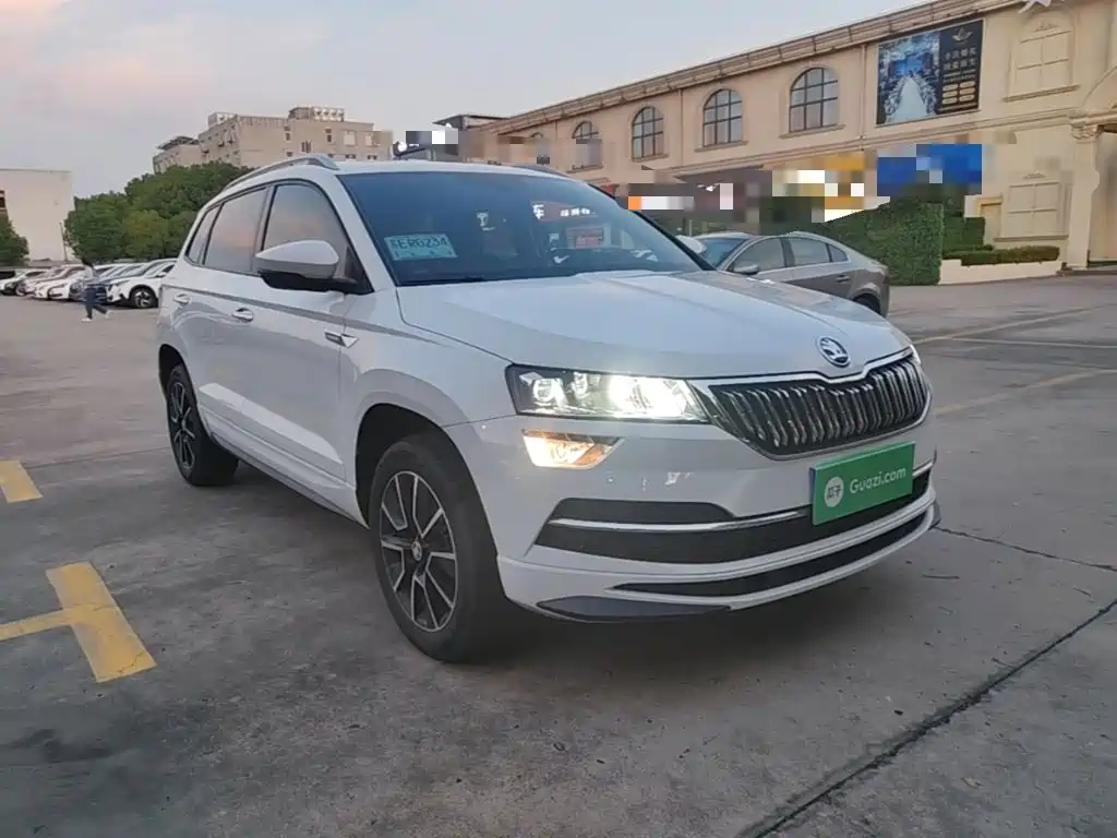 Skoda Karoq — миниатюра 4