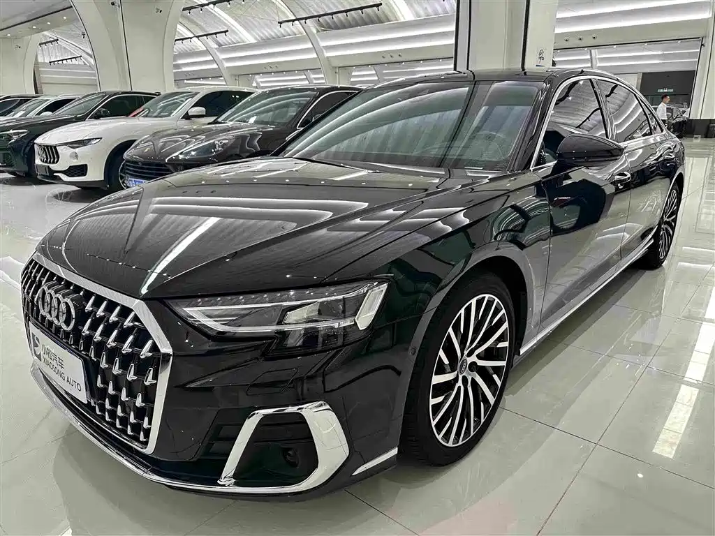奥迪A8 2024款 A8L 55 TFSI quattro 旗舰型 2024