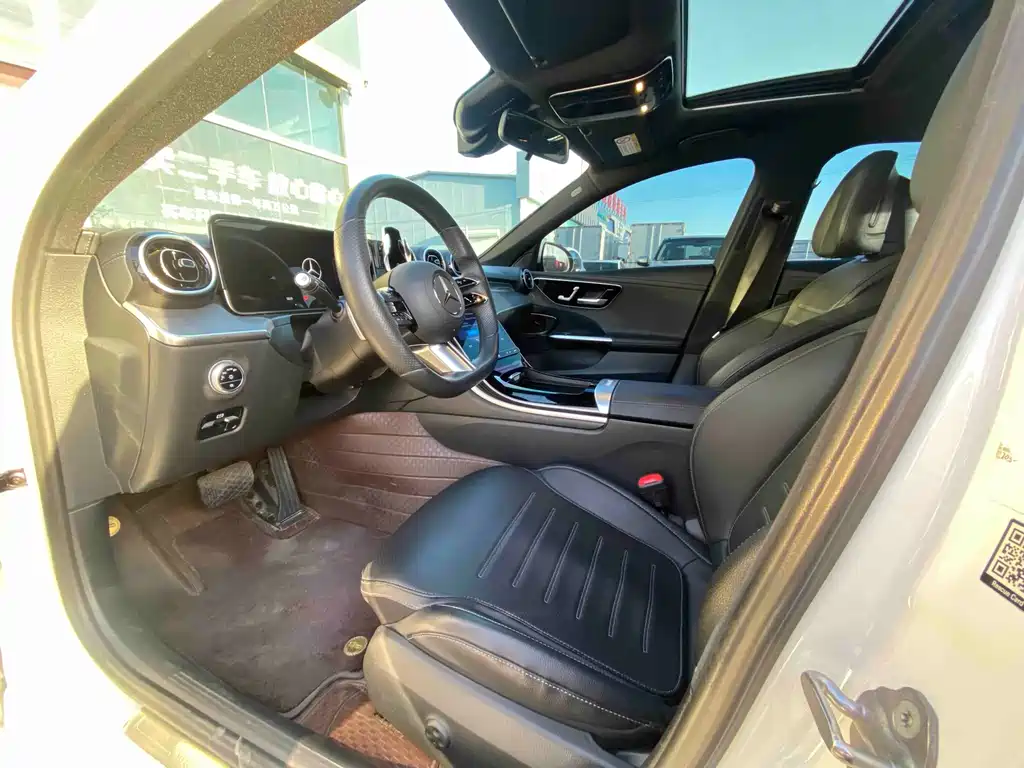 Mercedes-Benz C-Class — миниатюра 7