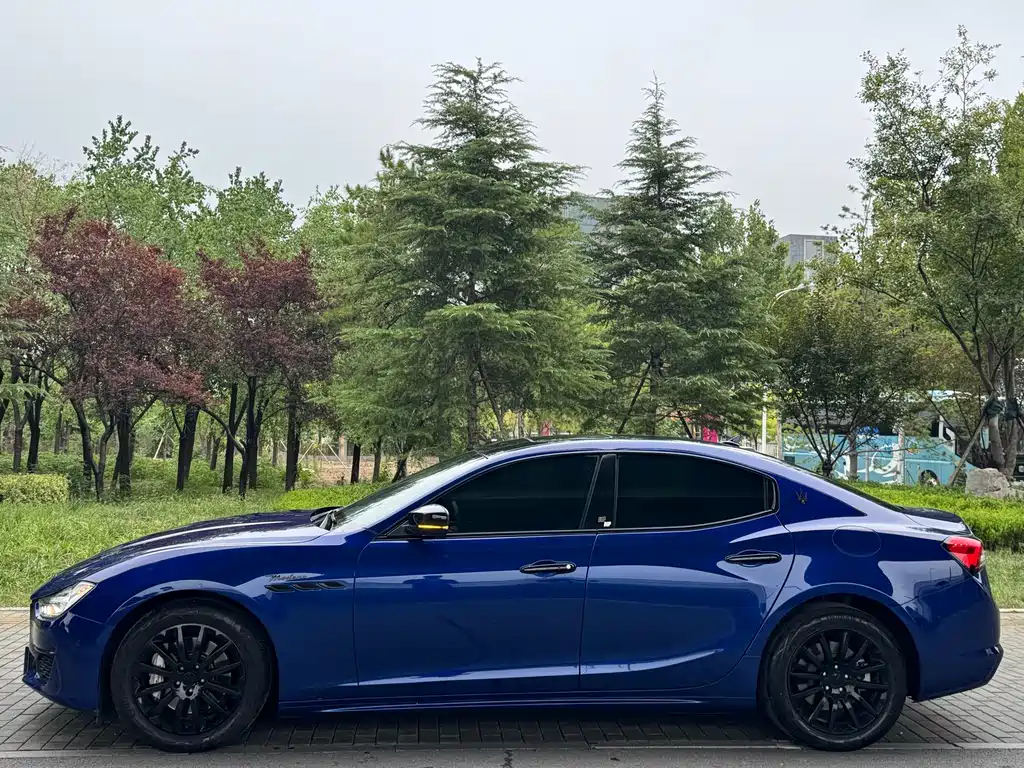 Maserati Ghibli — миниатюра 6