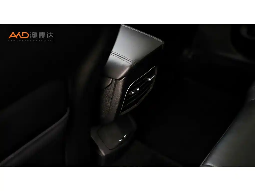 Lincoln MKZ — миниатюра 9