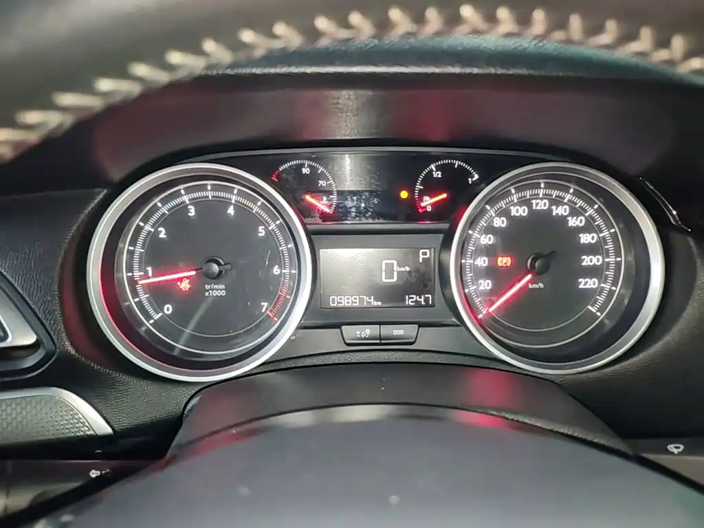Peugeot 408 — миниатюра 12