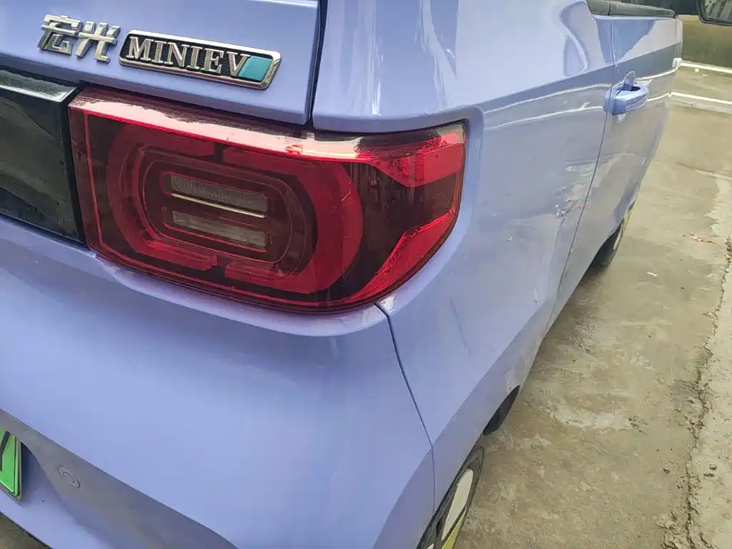 Wuling MINIEV — миниатюра 8