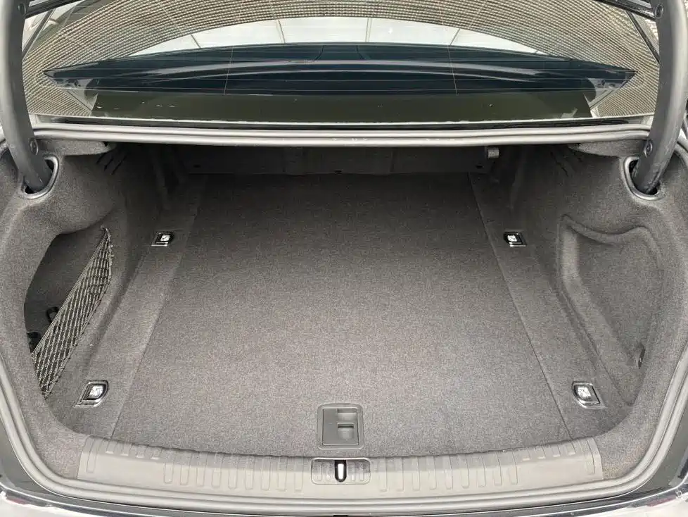 Audi A6L — миниатюра 16