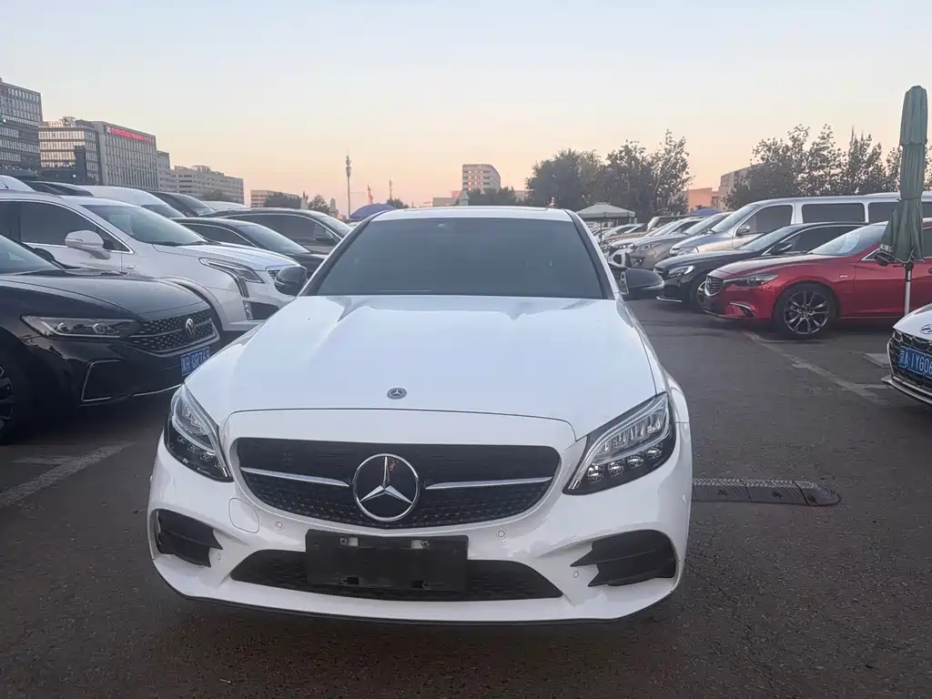 Mercedes-Benz C-Class — миниатюра 2