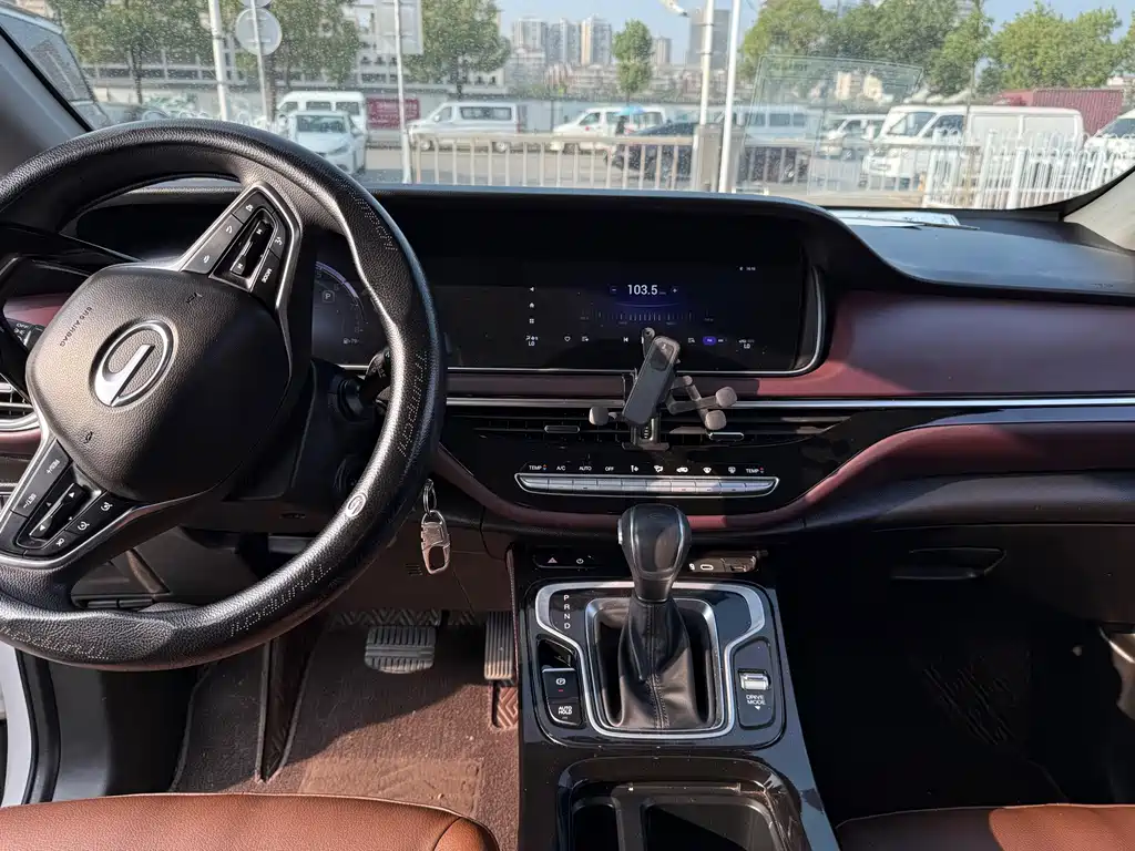 GAC Motor Trumpchi M6 — миниатюра 12