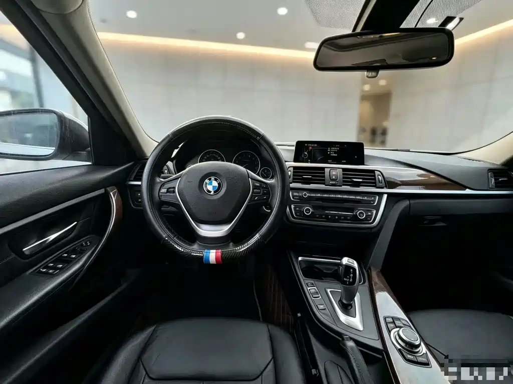 BMW 3 Series — миниатюра 7