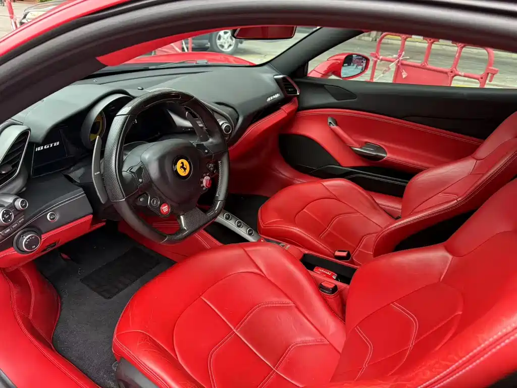 Ferrari 488 — миниатюра 3