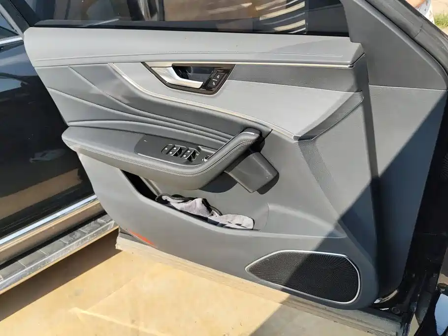 Hongqi Hongqi HS5 — миниатюра 7