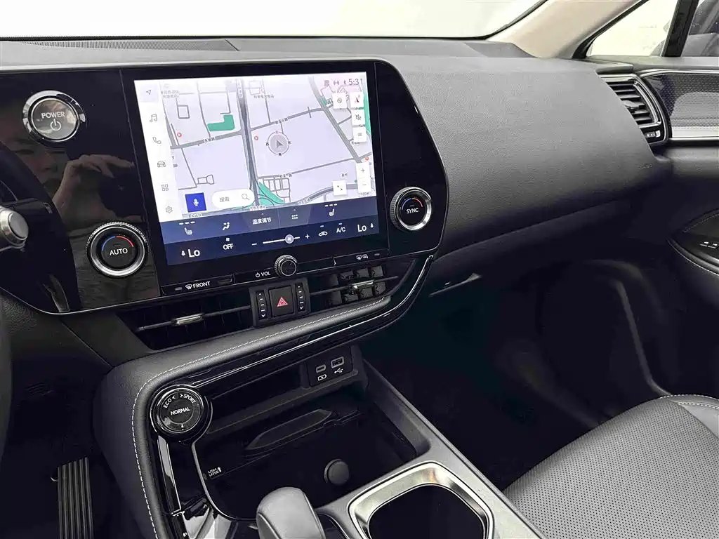 Lexus NX — миниатюра 13