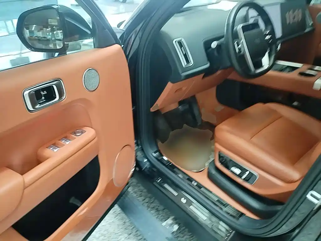 Li Auto Li L8 — миниатюра 16