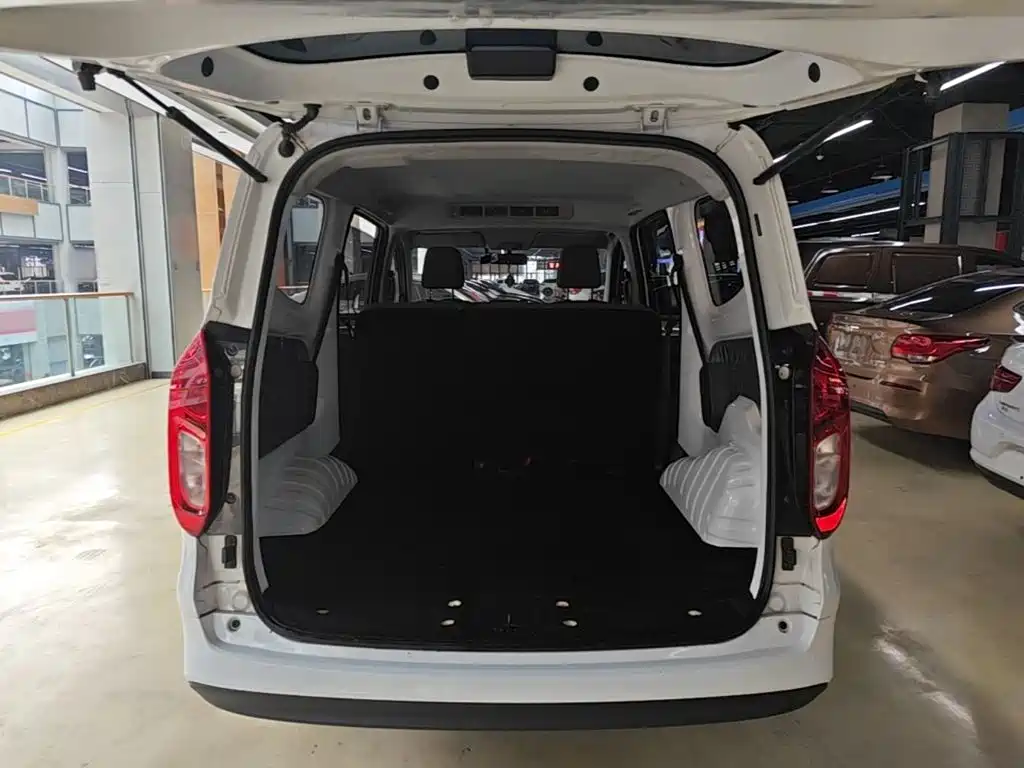 Wuling Hongguang EV — миниатюра 19
