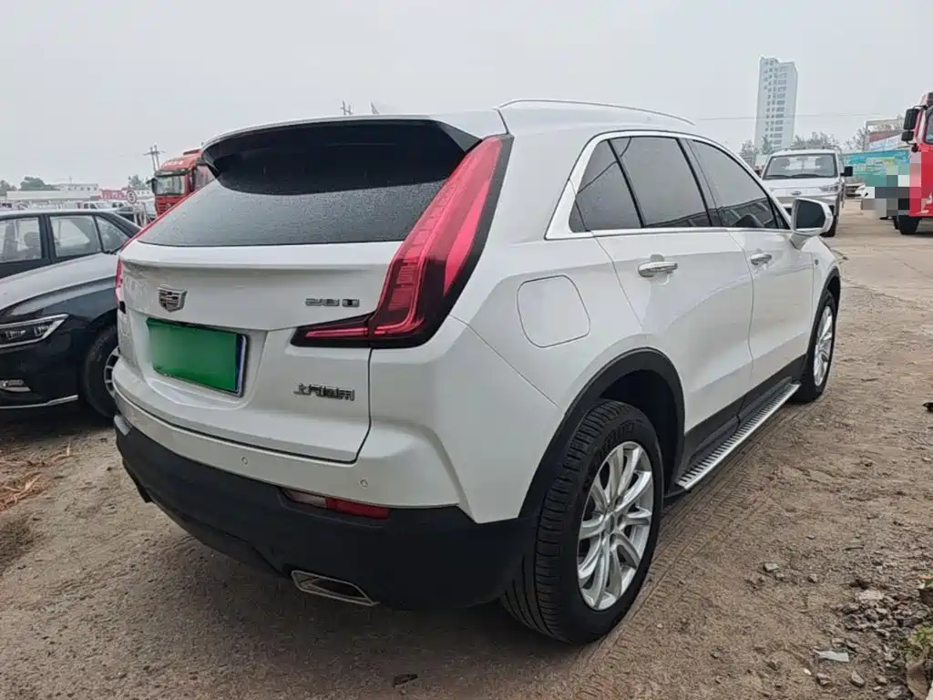Cadillac XT4 — миниатюра 7