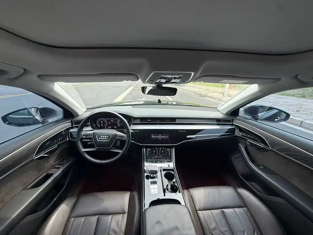 Audi A8 — миниатюра 12