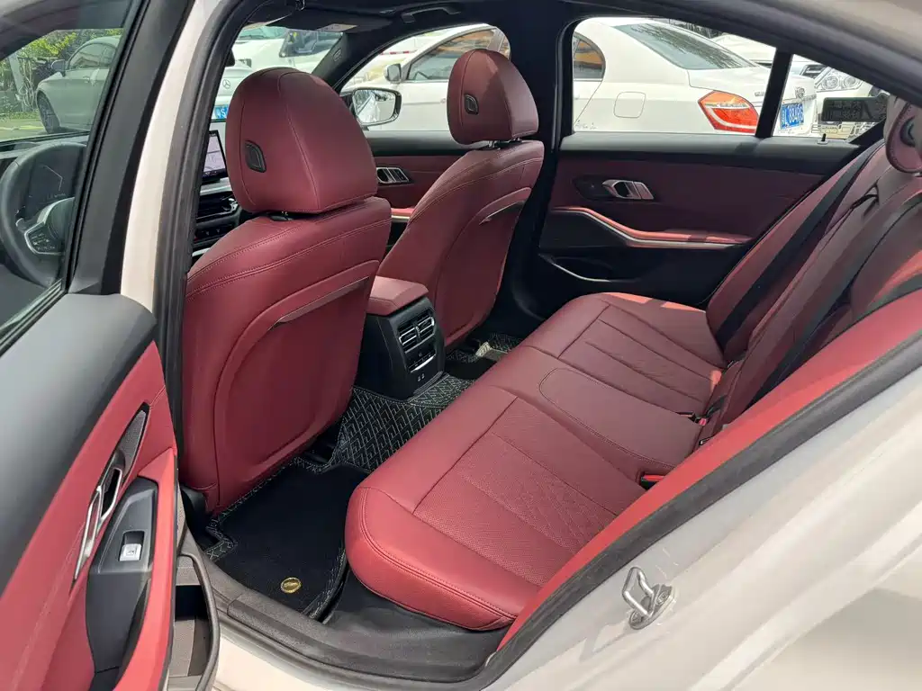 BMW 3 Series — миниатюра 6