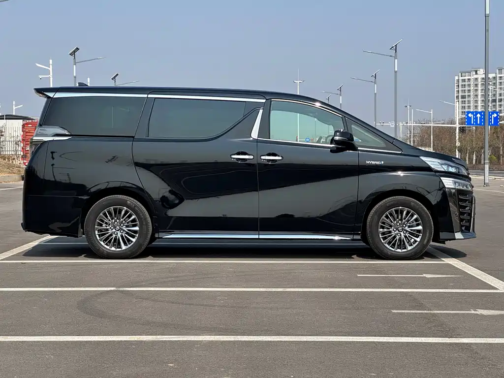 Toyota Vellfire 2021 2.5L HV