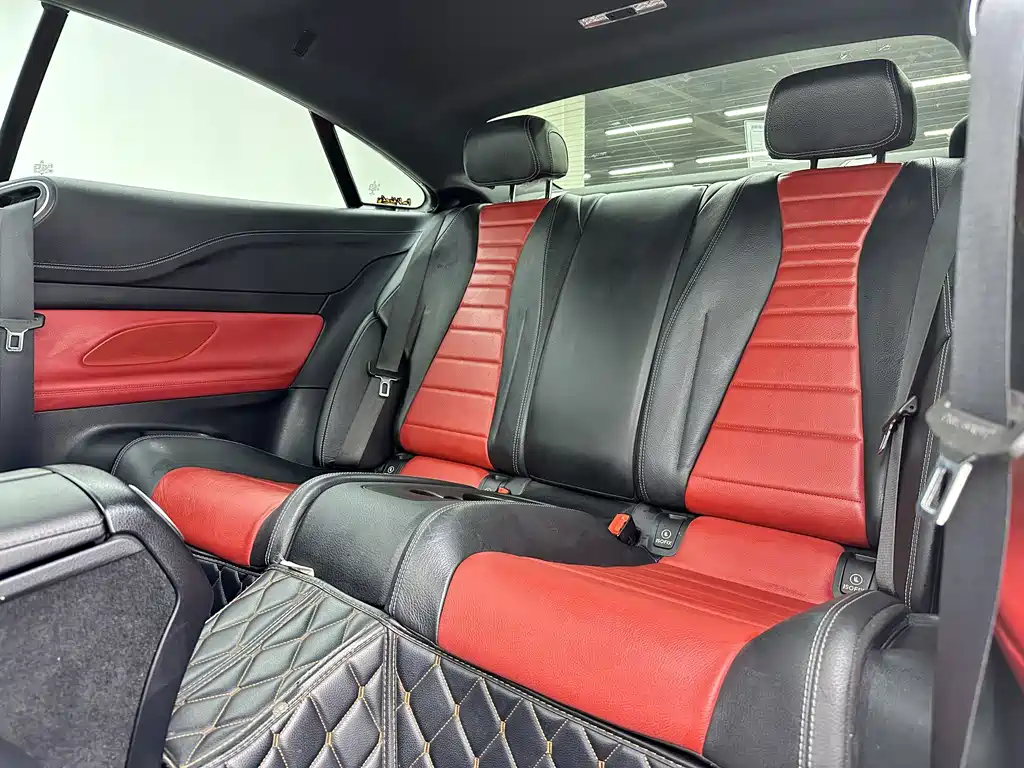 Mercedes-Benz E-Class (Import) — миниатюра 9