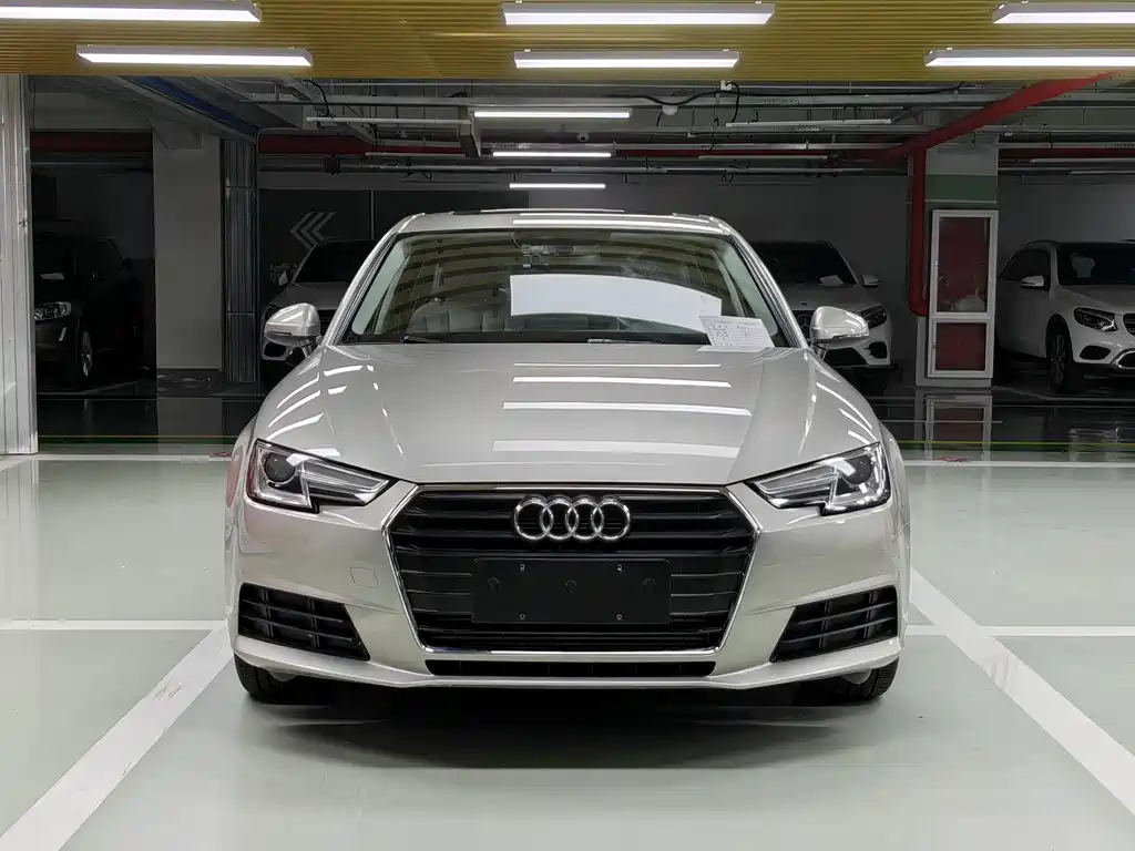Audi A4L 2017 40 TFSI