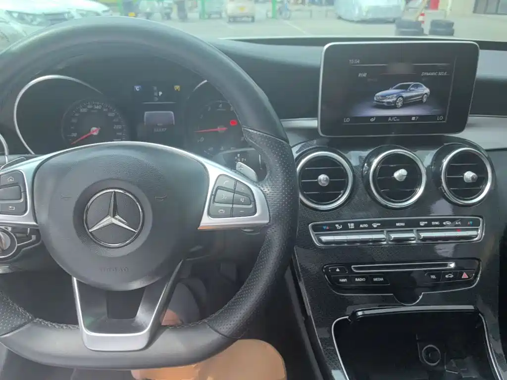 Mercedes-Benz C-Class — миниатюра 10
