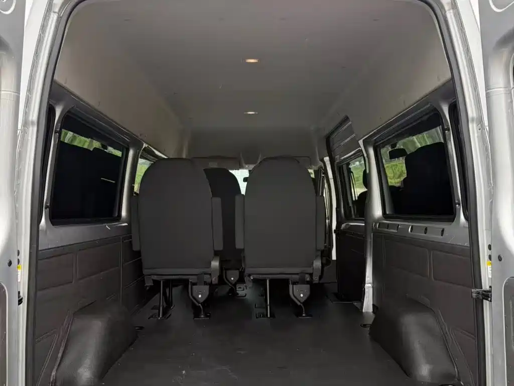 Ford Transit Custom — миниатюра 13