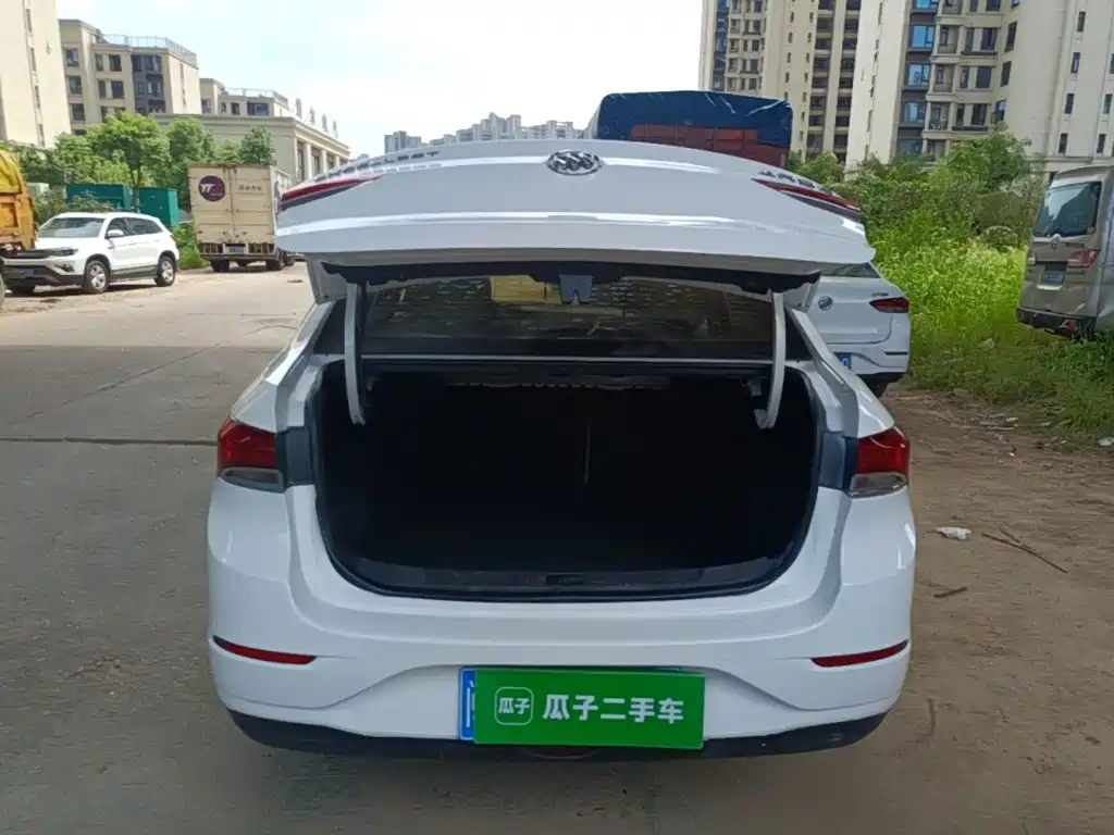 Buick Excelle — миниатюра 19