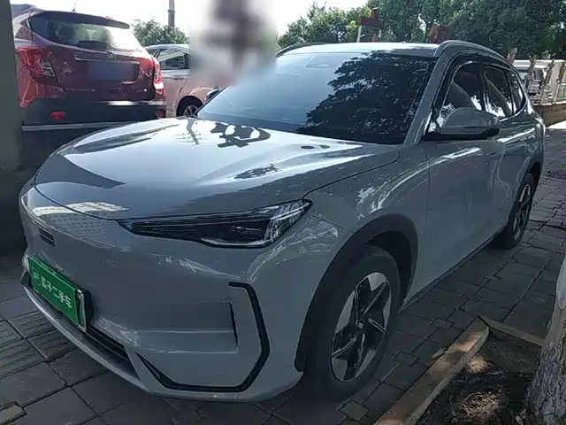 2024 Geely Galaxy E5