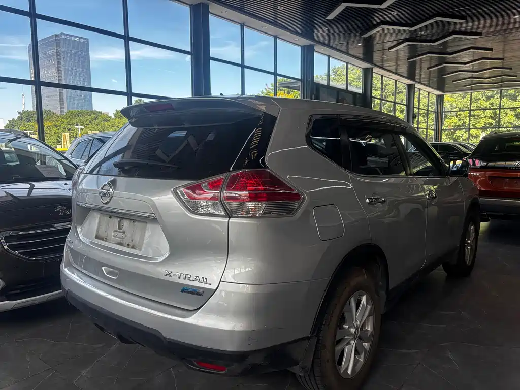 Nissan X-Trail — миниатюра 2
