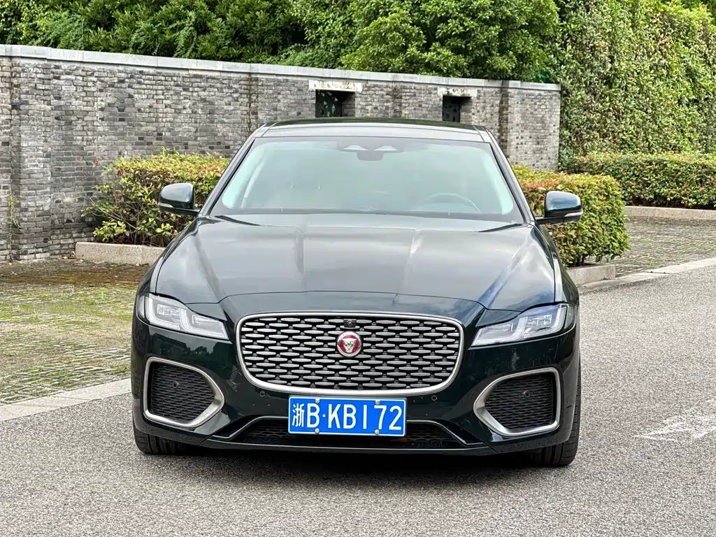 Jaguar XFL 2024 2.0T P250 Premium Luxury