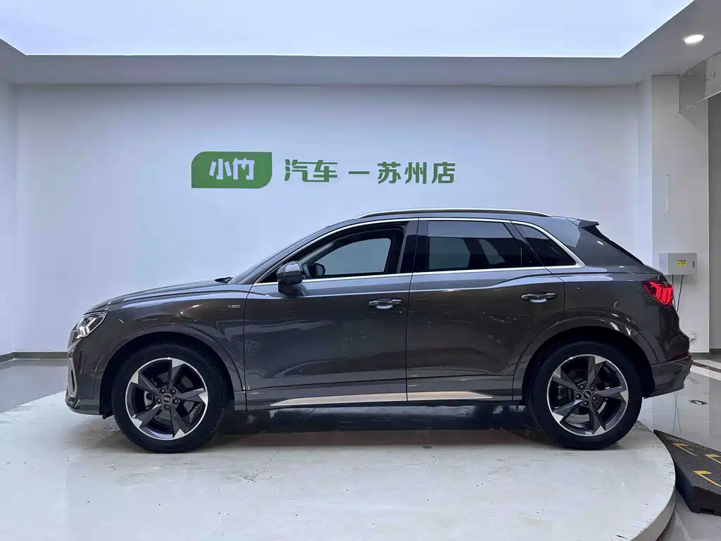 Audi Q3 2023 35 TFSI Fashion (1.4T)