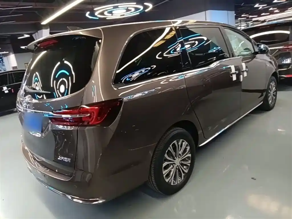 Buick GL8 2023 Luxury