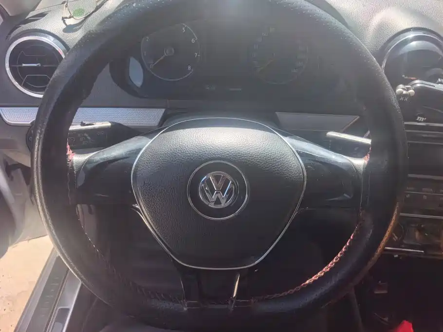 Volkswagen Jetta — миниатюра 15
