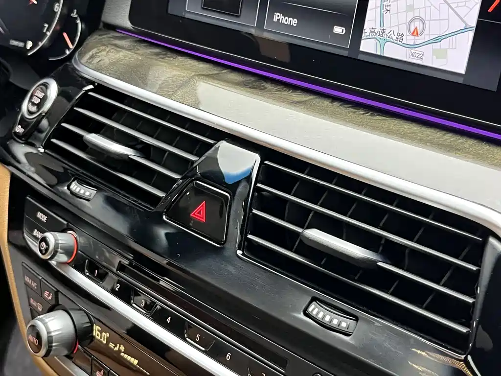 BMW 5 Series — миниатюра 14