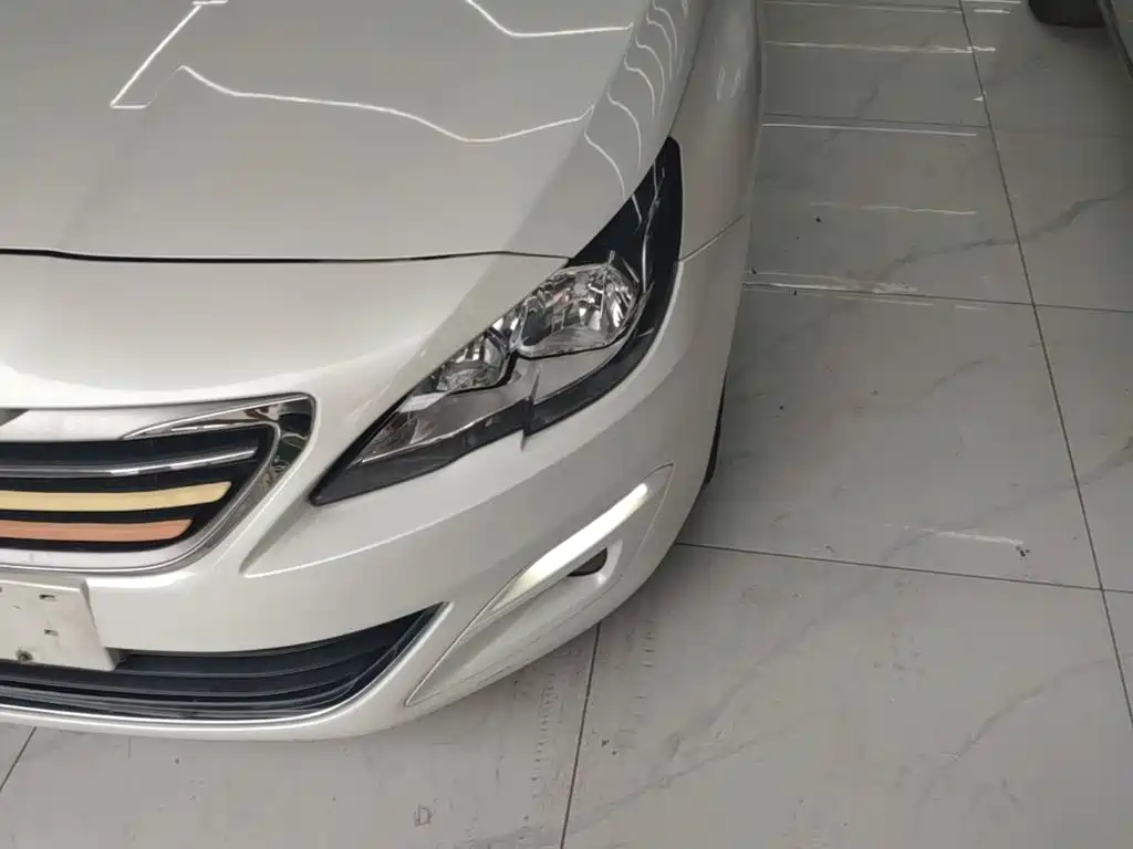 Peugeot 408 — миниатюра 24