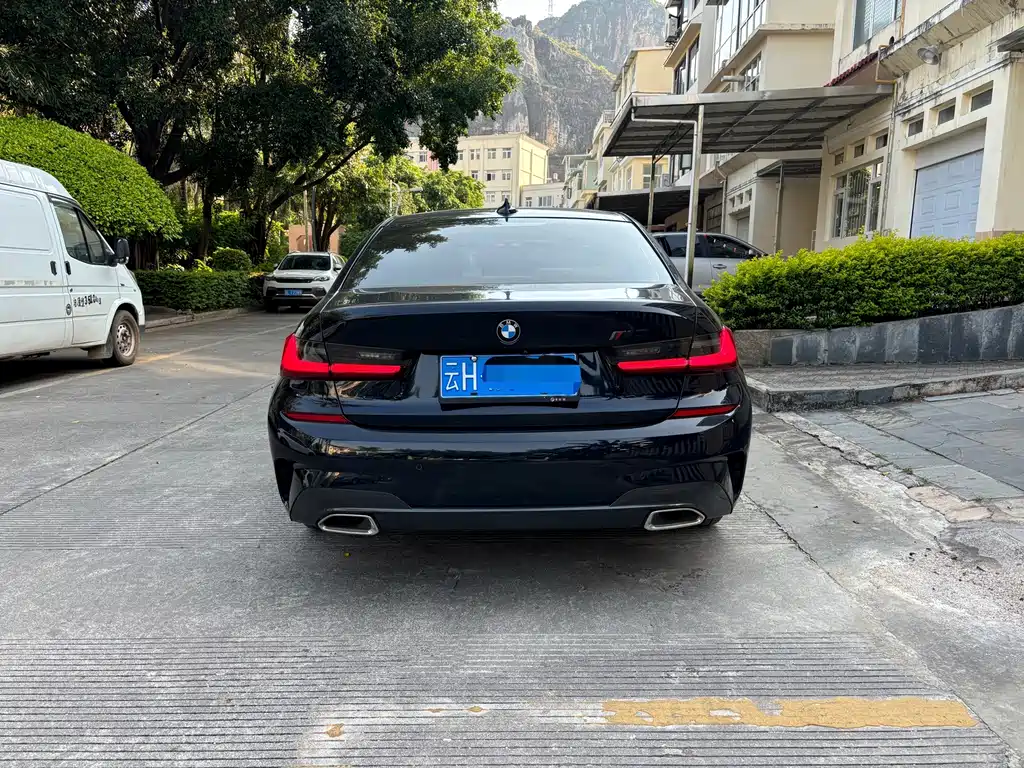 BMW 3 Series — миниатюра 4