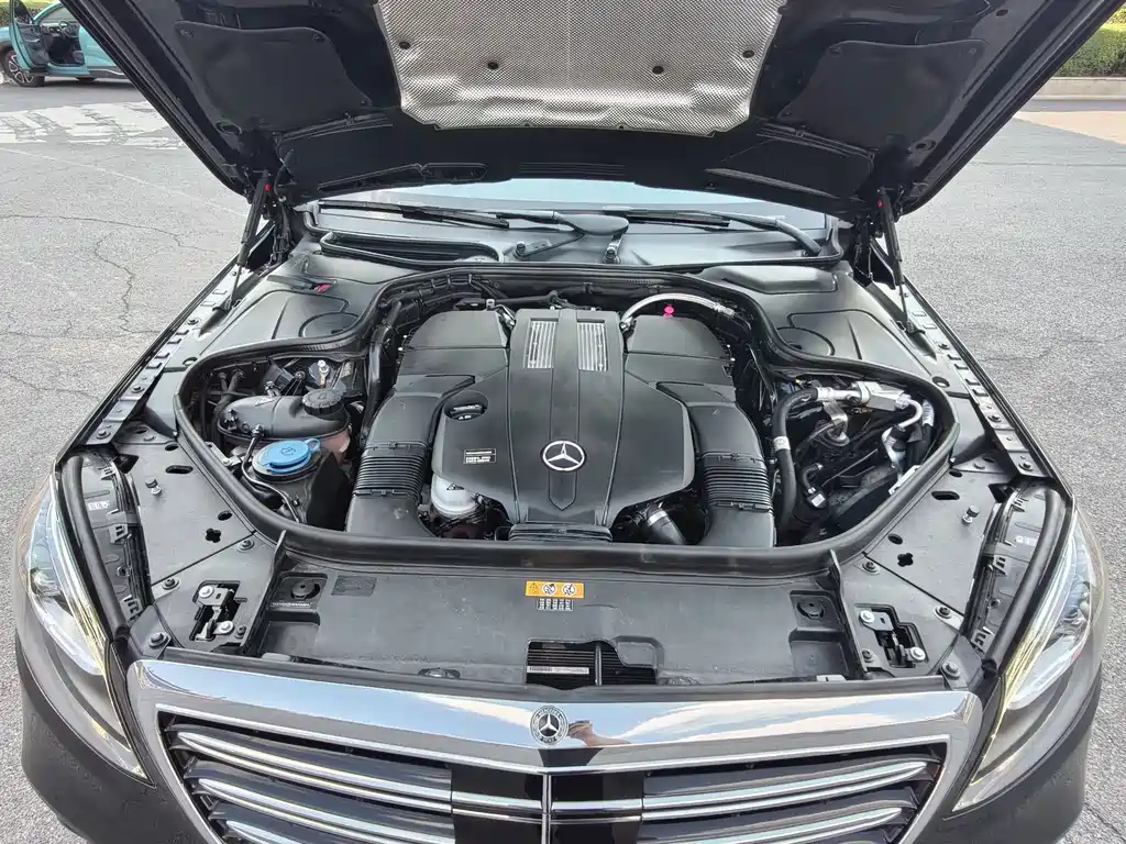 Mercedes-Benz S-Class — миниатюра 7