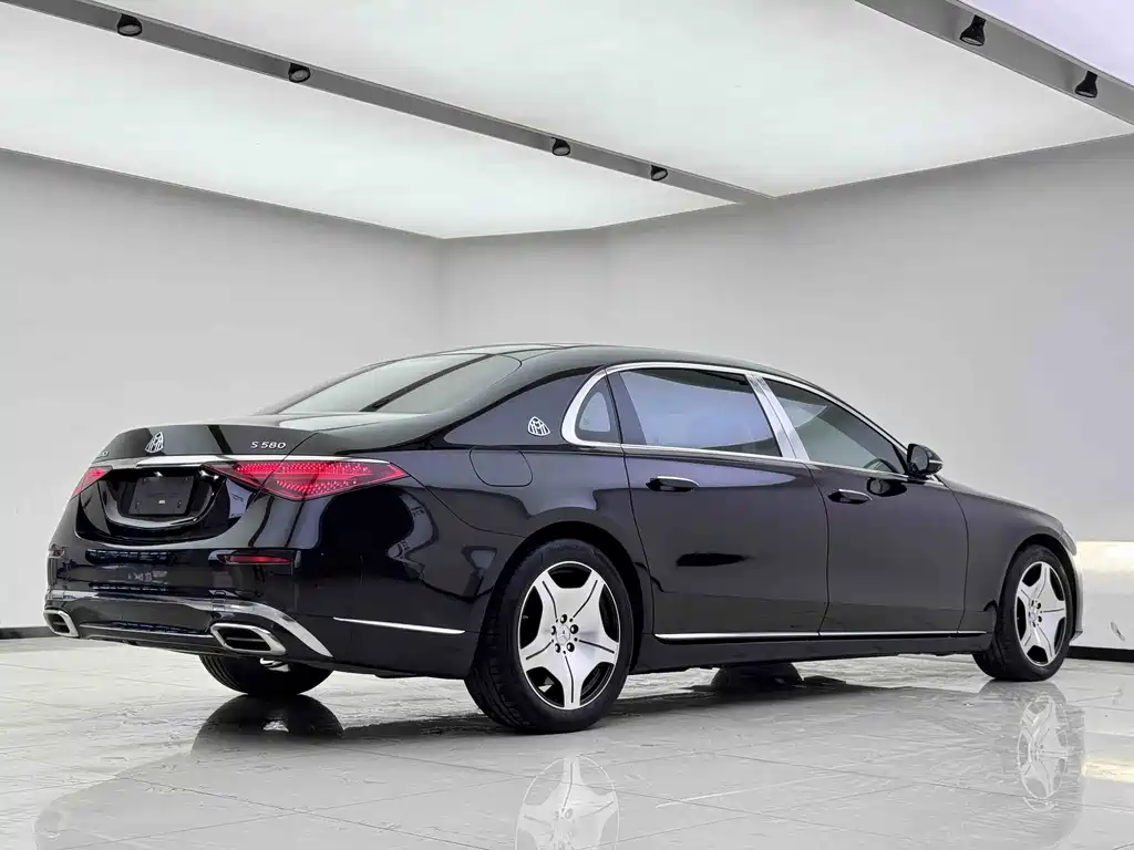 Mercedes-Benz S-Class — миниатюра 14