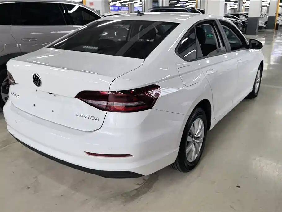Volkswagen Lavida 2021 1.5L AT