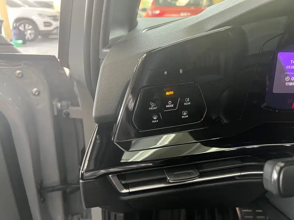 Volkswagen Golf — миниатюра 16