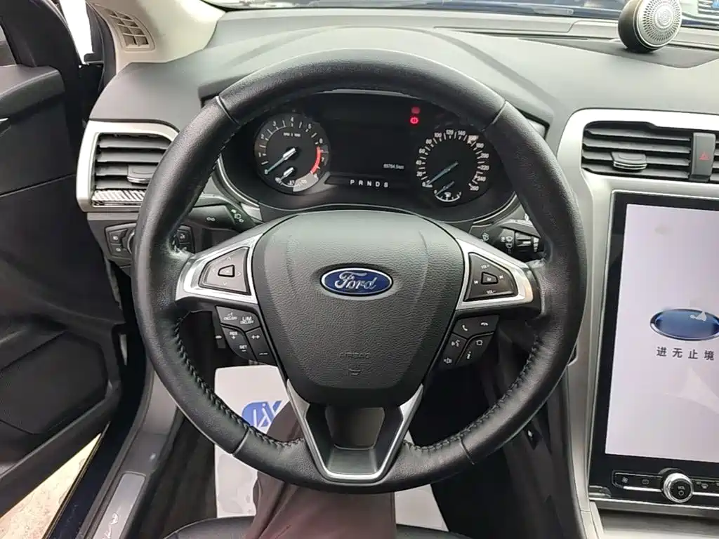 Ford Mondeo — миниатюра 11