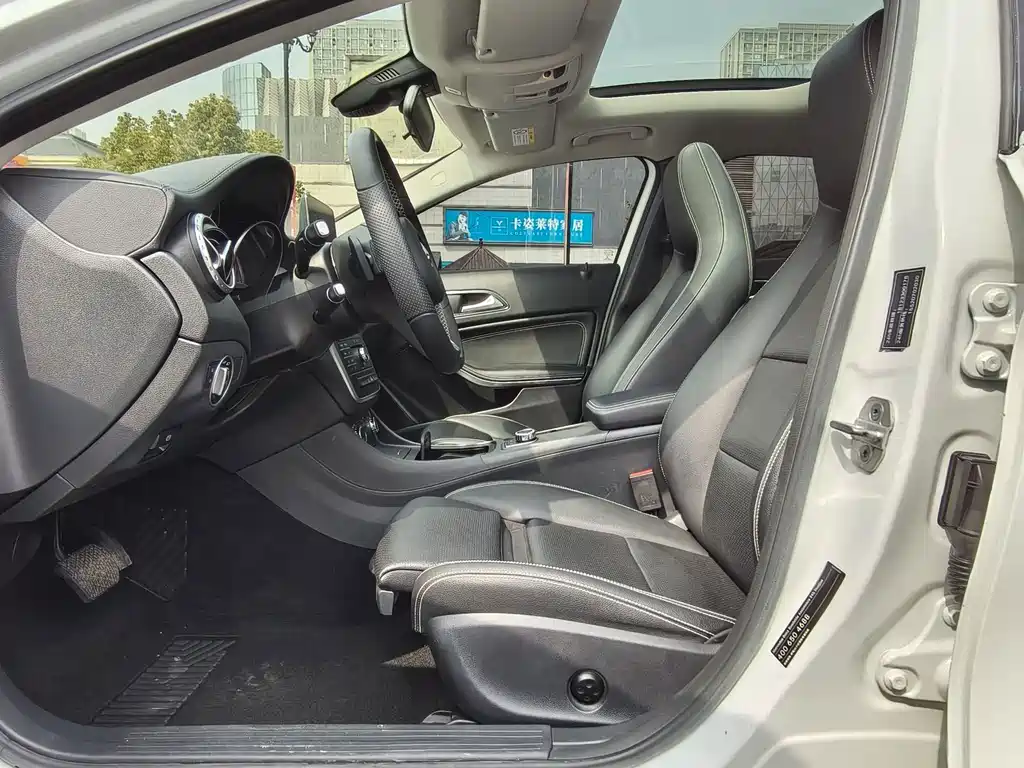 Mercedes-Benz GLA — миниатюра 15